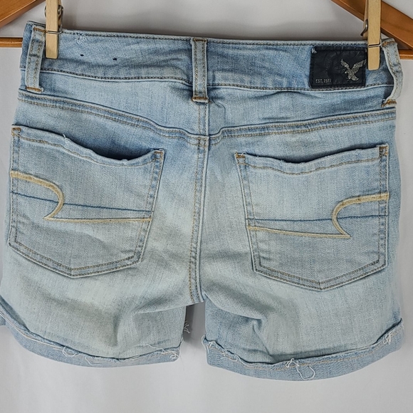 Light Wash Super Stretch Cuffed Jean Shorts NWOT - Picture 5 of 7